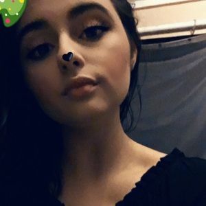 Meet your Posher, Lydia